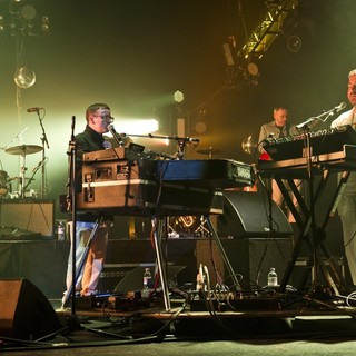 Hot Chip Performing Live - hot-chip-performing-live-02