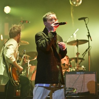 Hot Chip Performing Live - hot-chip-performing-live-13