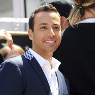 Backstreet Boys Are Honoured with A Hollywood Star on The Hollywood Walk of Fame - howie-dorough-backstreet-boys-walk-of-fame-01