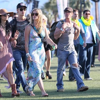 Vanessa Hudgens, Austin Butler in Celebrities at The 2012 Coachella Valley Music and Arts Festival - Day 2