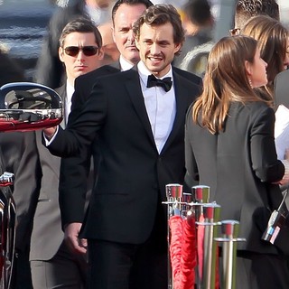 Hugh Dancy in 70th Annual Golden Globe Awards - Arrivals - hugh-dancy-70th-annual-golden-globe-awards-01