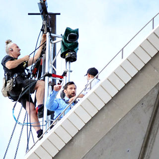 Hugh Jackman in Hugh Jackman Performs A Stunt on The Oprah Winfrey Show