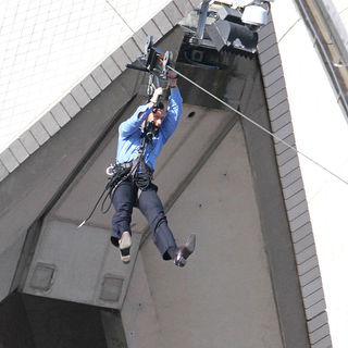 Hugh Jackman in Hugh Jackman Performs A Stunt on The Oprah Winfrey Show