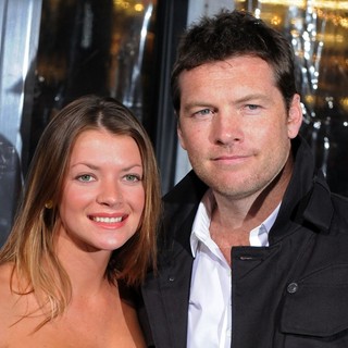 Sam Worthington in Premiere of Man on a Ledge - humphries-worthington-premiere-man-on-a-ledge-01