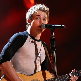 Hunter Hayes in The 2013 CMA Music Festival - Day 2 - hunter-hayes-2013-cma-music-festival-01