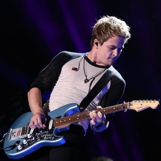 Hunter Hayes in The 2013 CMA Music Festival - Day 2 - hunter-hayes-2013-cma-music-festival-03