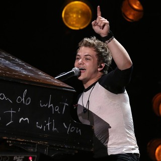 Hunter Hayes in The 2013 CMA Music Festival - Day 2 - hunter-hayes-2013-cma-music-festival-06