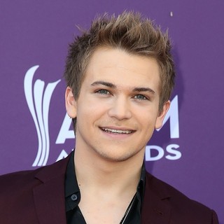 Hunter Hayes in 48th Annual ACM Awards - Arrivals