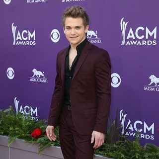 Hunter Hayes in 48th Annual ACM Awards - Arrivals - hunter-hayes-48th-annual-acm-awards-08