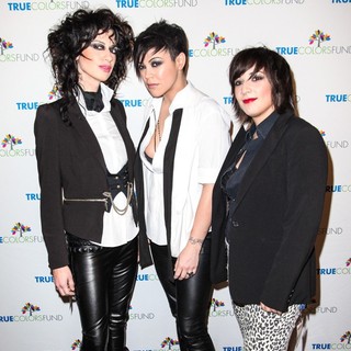Hunter Valentine in Cyndi Lauper and Friends: Home for The Holiday's Concert - Arrivals
