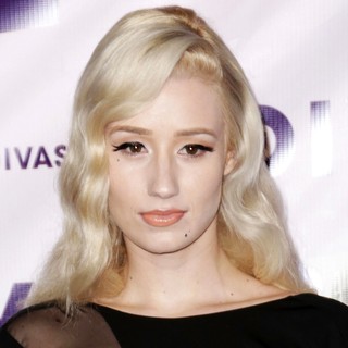 Iggy Azalea in VH1 Divas 2012