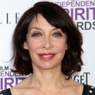 Illeana Douglas