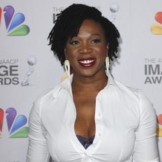 India.Arie in The 43rd Annual NAACP Awards - Arrivals - india-arie-43rd-annual-naacp-awards-01