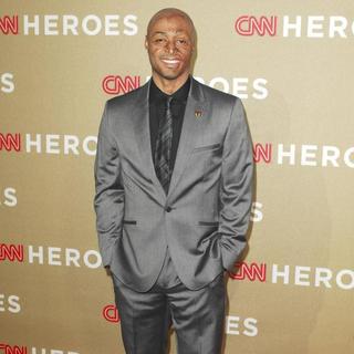 J.R. Martinez in 2011 CNN Heroes: An All-Star Tribute