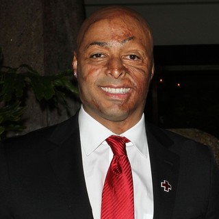 J.R. Martinez in American Red Cross Annual Red Tie Affair