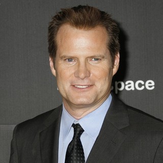 Jack Coleman in Heroes Countdown to The Premiere - jack-coleman-countdown-premiere-heroes-02