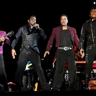 Tito Jackson, Jackie Jackson, Marlon Jackson, Jermaine Jackson in The 34th Annual Seaside Summer Concert