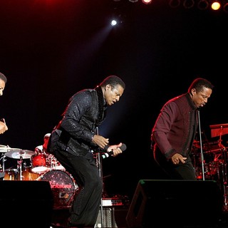 Tito Jackson, Jackie Jackson, Marlon Jackson, Jermaine Jackson in The 34th Annual Seaside Summer Concert