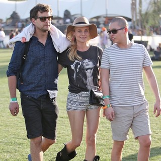Joshua Jackson in The 2013 Coachella Valley Music and Arts Festival - Week 1 Day 2 - jackson-kruger-2013-coachella-valley-music-and-arts-festival-08