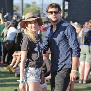 Joshua Jackson in The 2013 Coachella Valley Music and Arts Festival - Week 1 Day 2 - jackson-kruger-2013-coachella-valley-music-and-arts-festival-10