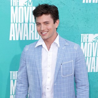 Jackson Rathbone in 2012 MTV Movie Awards - Arrivals