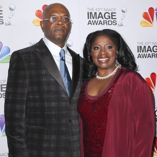 Samuel L. Jackson, LaTanya Richardson in The 43rd Annual NAACP Awards - Arrivals