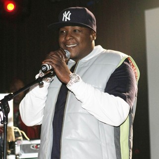 Jadakiss in Jadakiss Launches His Album The Last Kiss with A Performance