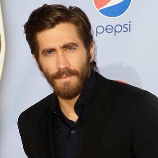 Jake Gyllenhaal in 2012 NCLR ALMA Awards - Arrivals