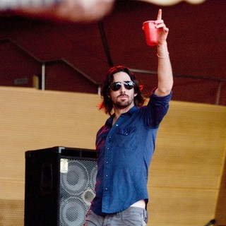 Jake Owen in The 2010 Chicago Country Music Festival - Day 2