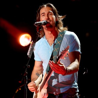Jake Owen in The 2013 CMA Music Festival - Day 4 - jake-owen-2013-cma-music-festival-01