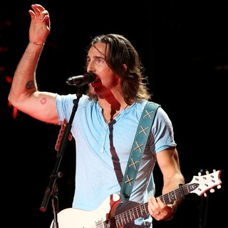 Jake Owen in The 2013 CMA Music Festival - Day 4 - jake-owen-2013-cma-music-festival-05