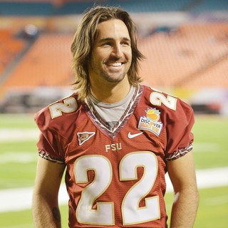 Jake Owen in 2013 Discover Orange Bowl Between The Florida State Seminoles and The Northern Illinois Huskies - jake-owen-2013-discover-orange-bowl-04