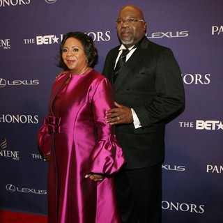 Serita Ann Jamison, T. D. Jakes in BET Honors 2013: Red Carpet Presented by Pantene - Arrivals