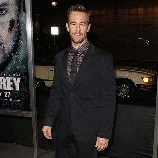 The World Premiere of The Grey - Arrivals