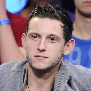 Jamie Bell in MuchMusic's New.Music.Live Promoting Movie The Adventures of Tintin - jamie-bell-muchmusic-s-new-music-live-promoting-tintin-01