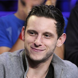 Jamie Bell in MuchMusic's New.Music.Live Promoting Movie The Adventures of Tintin - jamie-bell-muchmusic-s-new-music-live-promoting-tintin-05