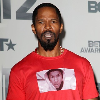 Jamie Foxx in The BET Awards 2012 - Press Room