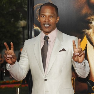 Jamie Foxx in Premiere of The Soloist - Arrivals