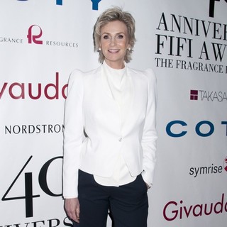 Jane Lynch in 40th Annual Fifi Awards - Red Carpet