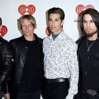 Jane's Addiction in iHeartRadio Music Festival - Day 1 - jane-s-addiction-iheartradio-music-festival-day-1-02
