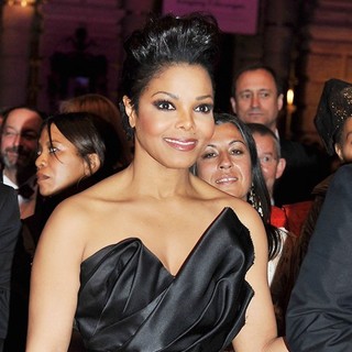 Janet Jackson in Life Ball 2011 - janet-jackson-life-ball-2011-01