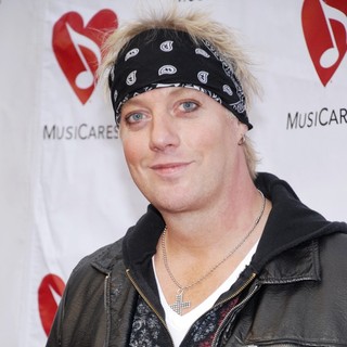 Warrant in The 4th Annual MusiCares MAP Fund Benefit Concert - jani-lane-4th-annual-musicares-01