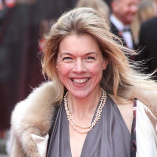 Janie Dee