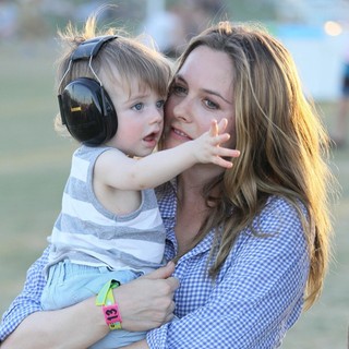 Bear Blu Jarecki, Alicia Silverstone in Celebrities at The 2012 Coachella Valley Music and Arts Festival - Week 2 Day 2