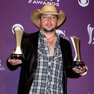 Jason Aldean in 2012 ACM Awards - Press Room