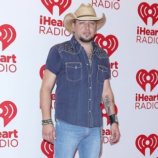 Jason Aldean in 2012 iHeartRadio Music Festival - Day 1 - Arrivals