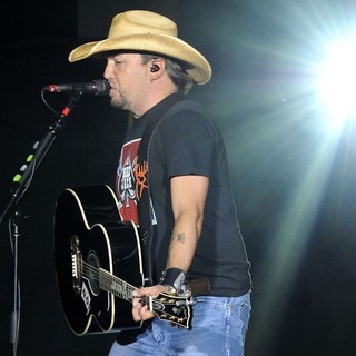 Jason Aldean in Jason Aldean Performs During His My Kinda Party Tour 2012