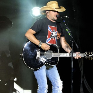 Jason Aldean in Jason Aldean Performs During His My Kinda Party Tour 2012