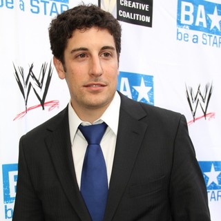 Jason Biggs in Anti-Bullying Alliance Be A Star Launched by The Creative Coalition, A-List Celebs and WWE