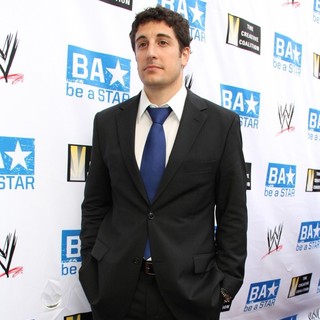 Jason Biggs in Anti-Bullying Alliance Be A Star Launched by The Creative Coalition, A-List Celebs and WWE